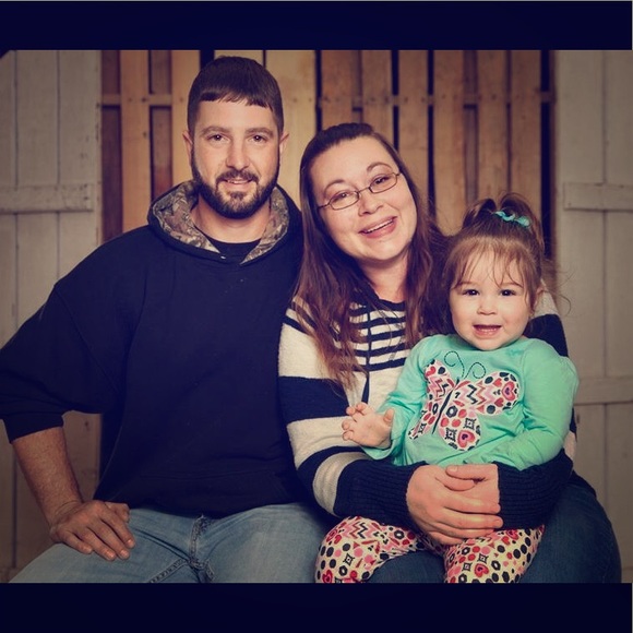 Meet your Posher, Enyaw - Picture 1 of 1